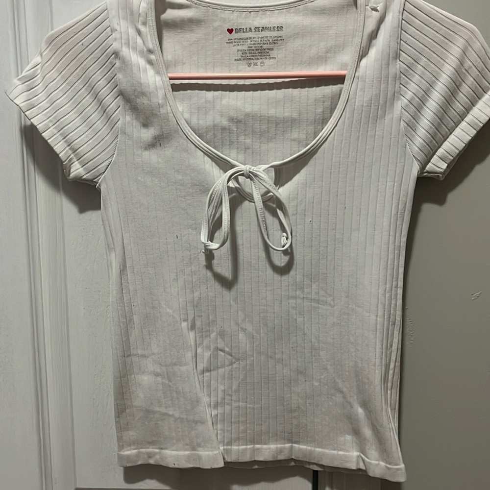 Cute white crop tee